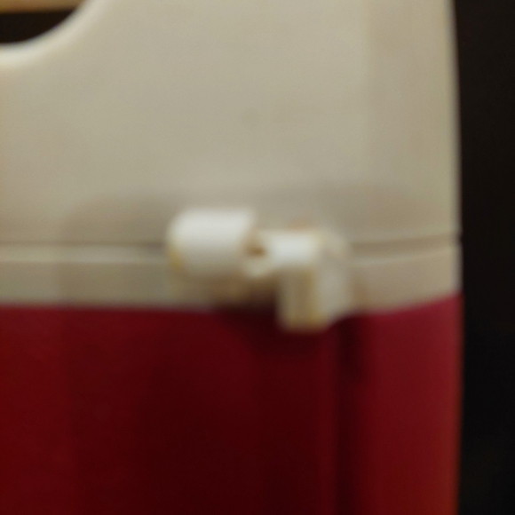 VTG Coleman Lunchbox Icebox Cooler Rare Red White GUC - Picture 5 of 13